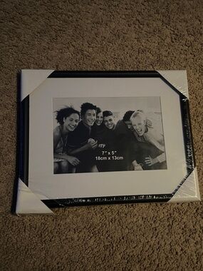 Classic Black 7x5 Photo Frame